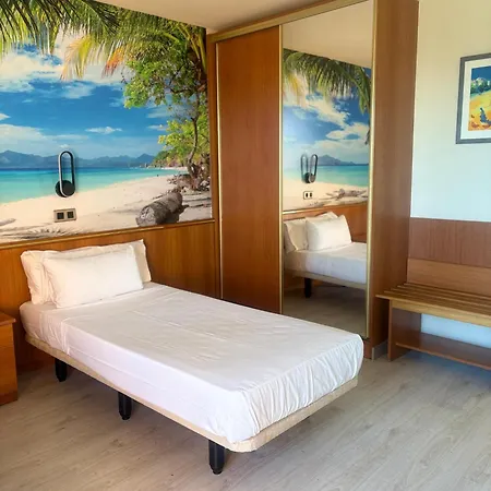 Futurotel Paradise Отель Камбрильс