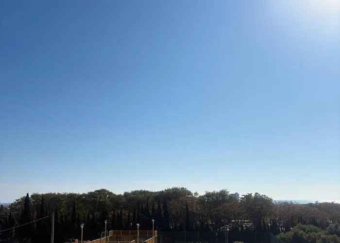 Futurotel Paradise Hotel 4*