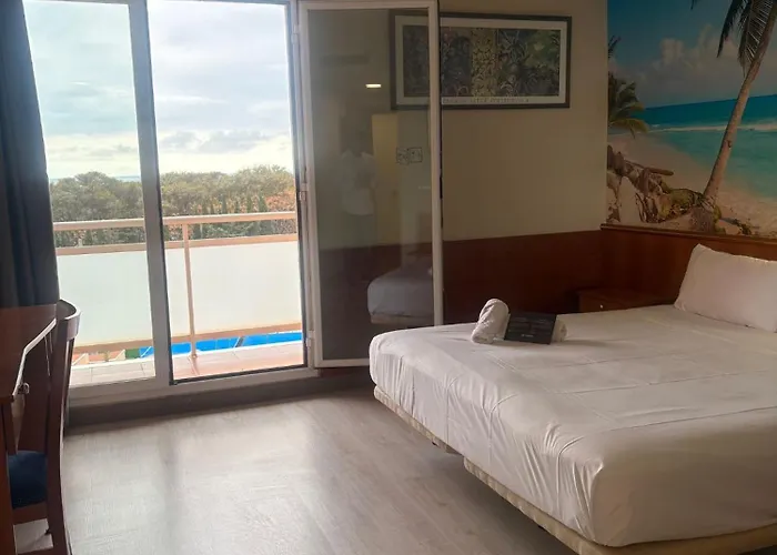 Hotel Futurotel Paradise 4*