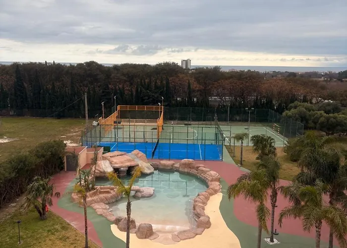 ホテル Futurotel Paradise 4*